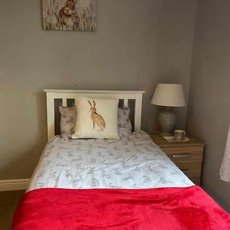 Little Hare Lodge - Spacious 2 Bedroom Attached Bungalow Удхол Спа Екстериор снимка
